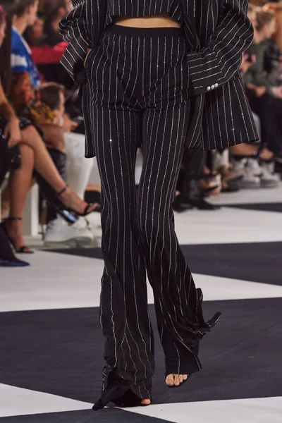 Look 252